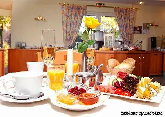 Hotel Am Tierpark 3*